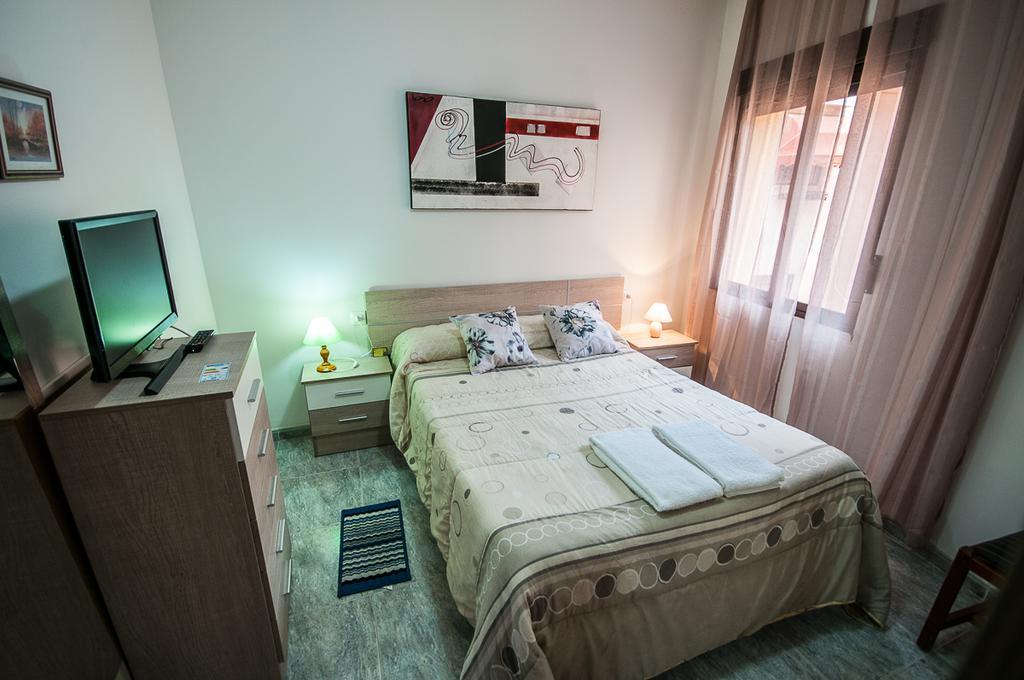 Appartamento Apartamento Rincon Del Salvador 2 Plasencia Esterno foto